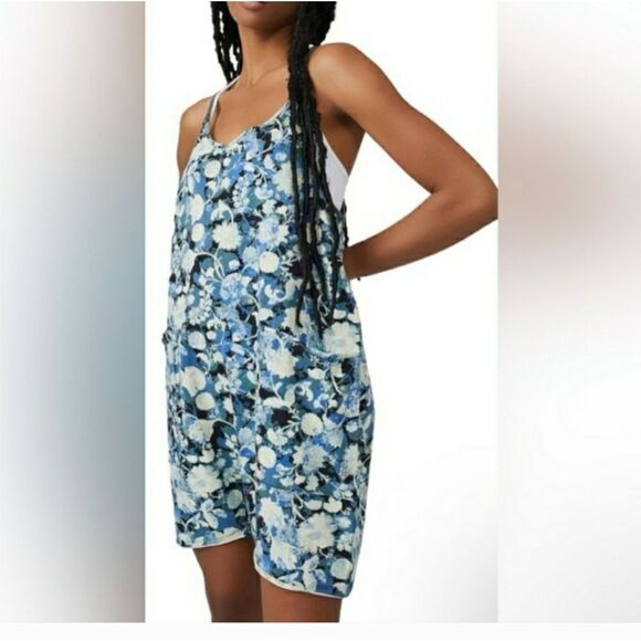 NWT FREE PEOPLE PRINTED HOT SHOT ONESIE, SIZE M - Picture 2 of 4